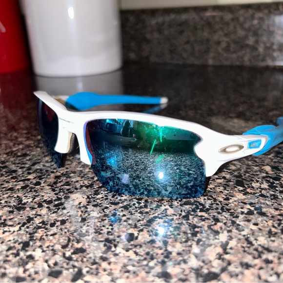 Oakley Flak 2.0 Deep Water Polarized sunglasses - Picture 1 of 6